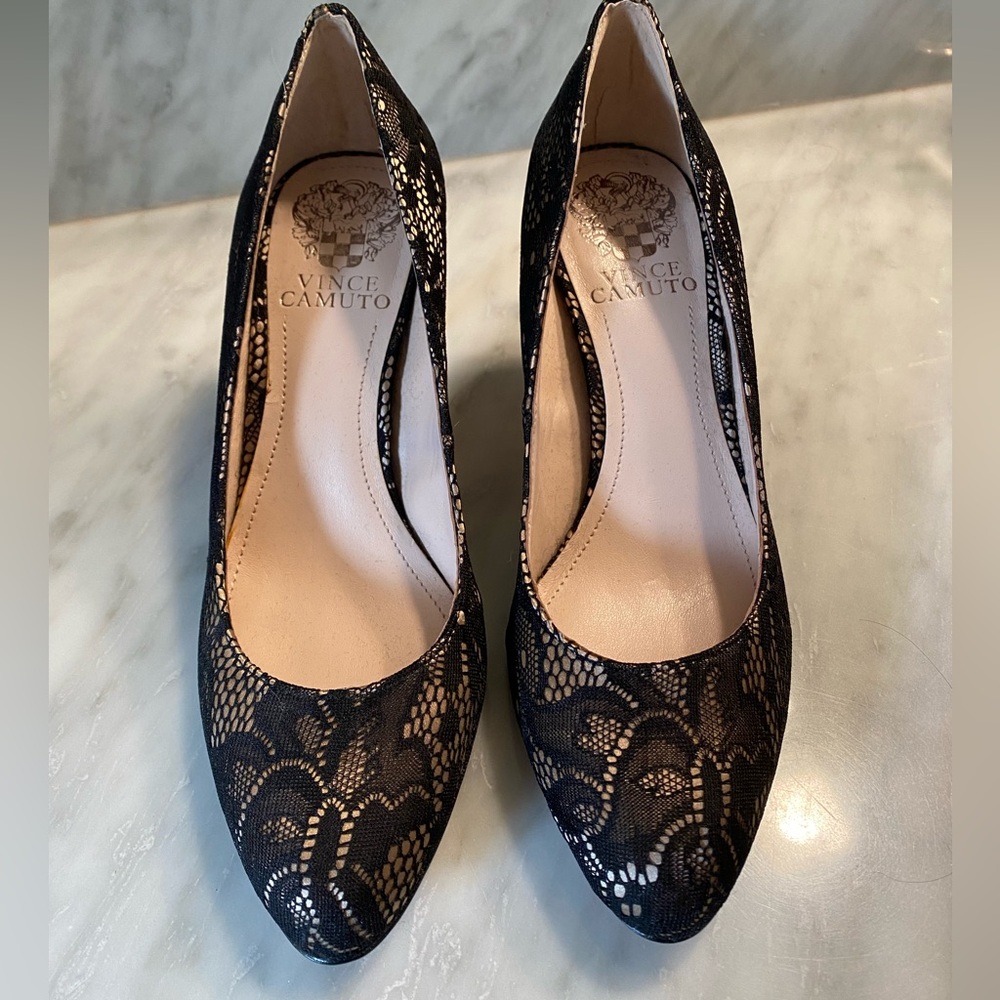Vince Camuto Pumps - women’s size 5.5